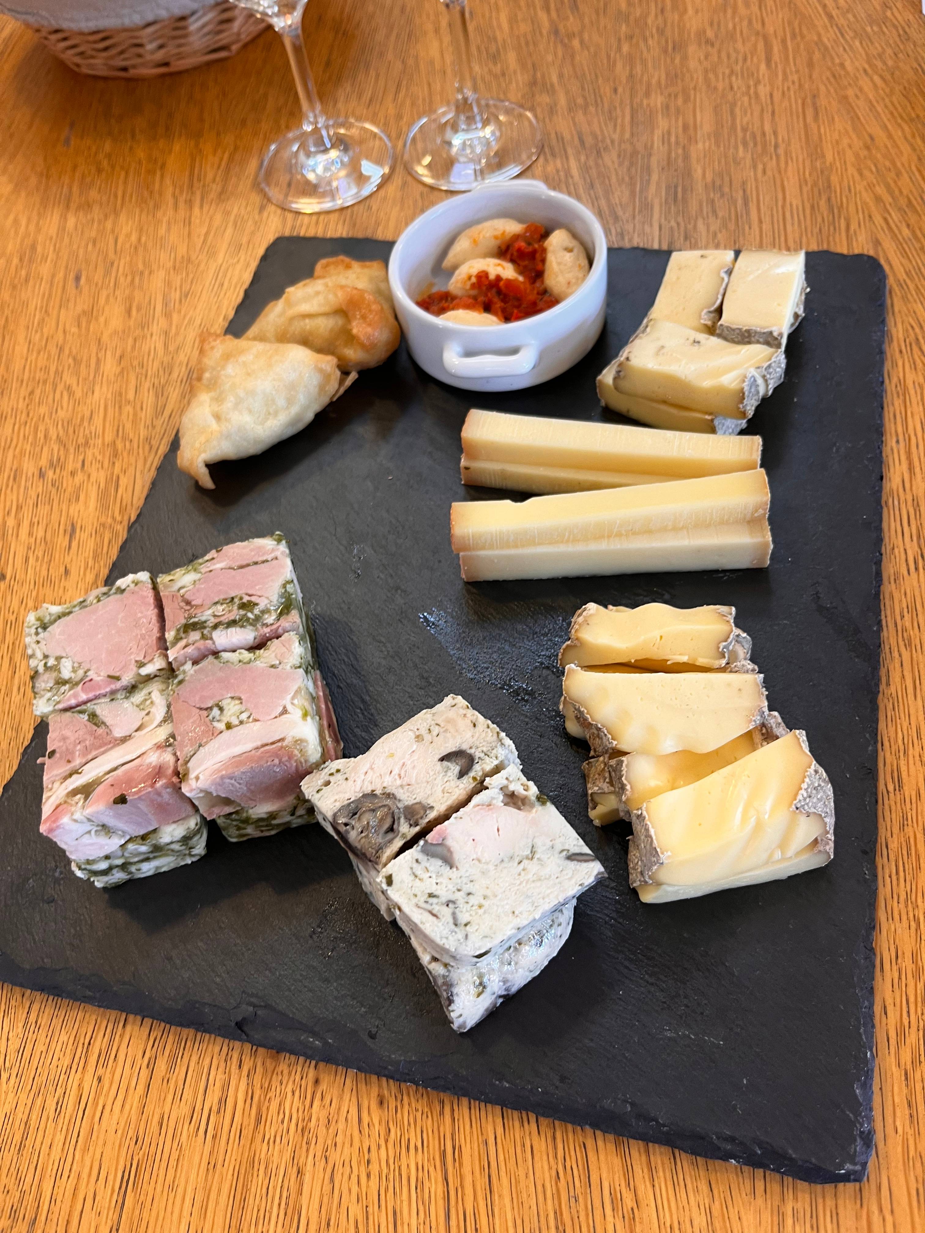 Dégustation de 5 vins avec planche apéritive