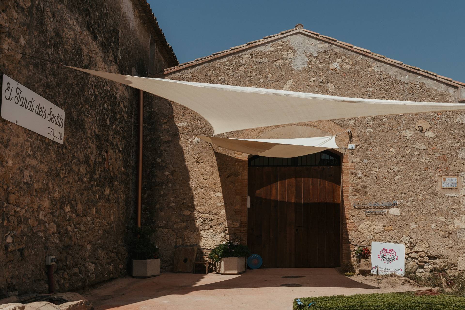 Degustazione di vini all'ombra di un Monastero