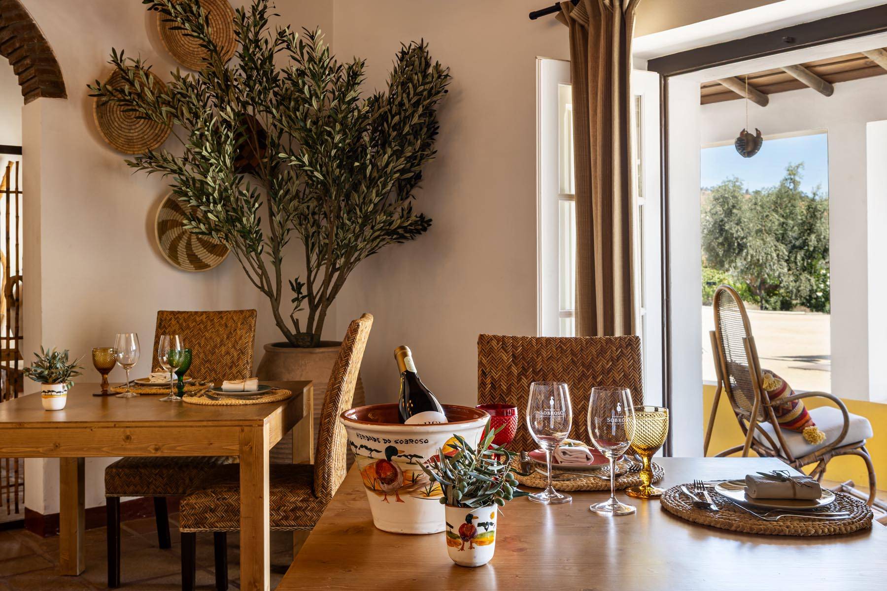 Prova Premium 4 Vinhos+ Almoço Cozinha Tradicional - Herdade Do Sobroso Wine & Luxury Boutique Hotel - Winalist
