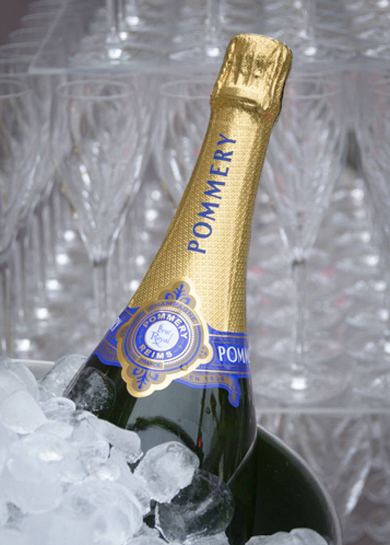 ポメリー シャンパーニュ】グラン クリュロ ワイヤル 楽天市場