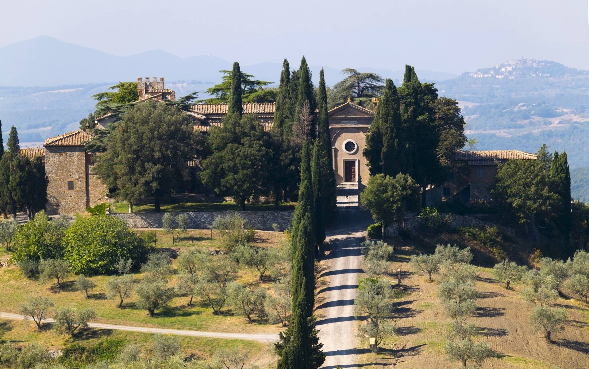 montalcino - Visiter Montalcino : Vins prestigieux, patrimoine et paysages de Toscane - 2025 - 19