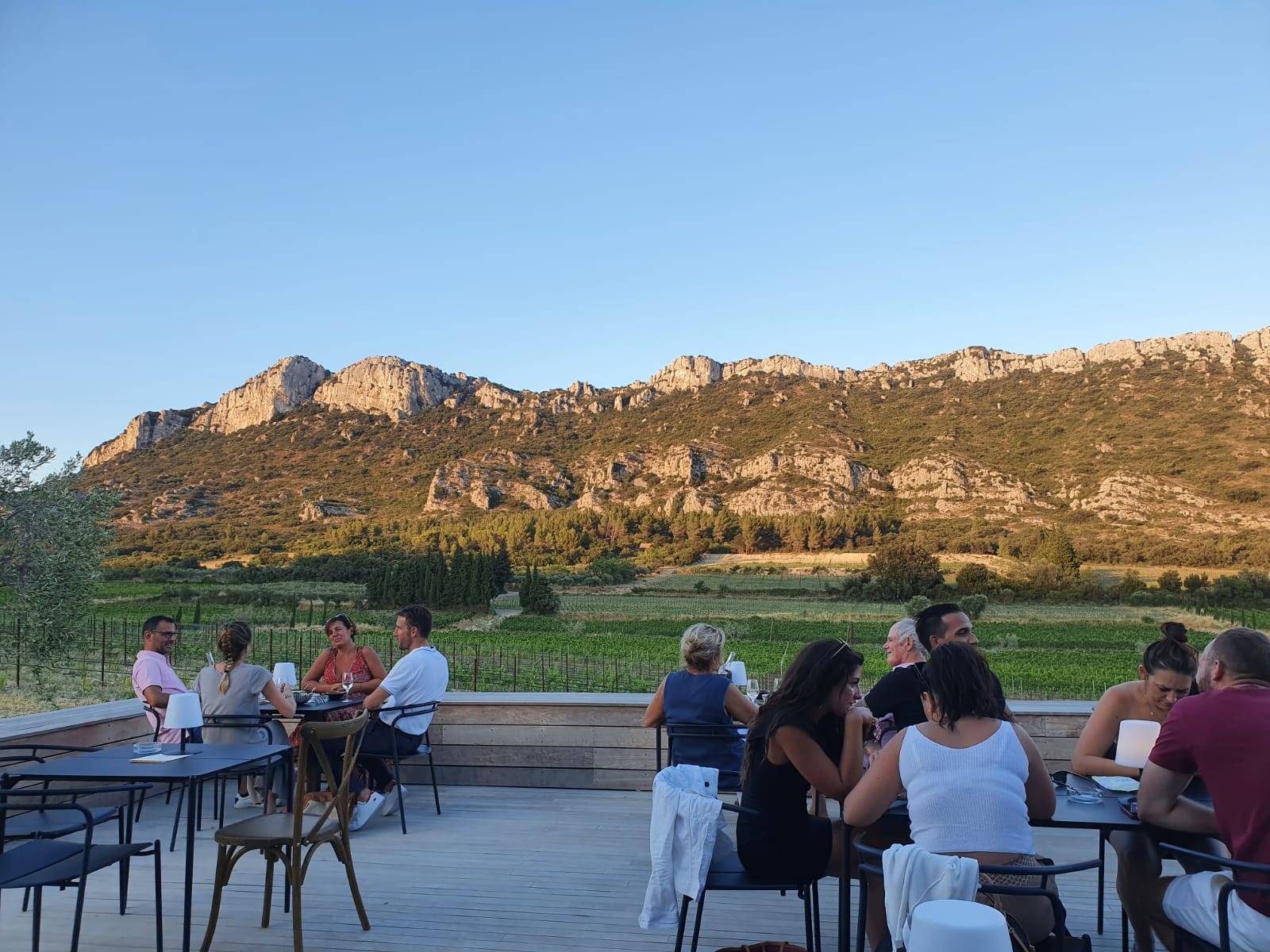 Visiter Les Baux de Provence : Un Voyage Authentique - 2026 - 11 - baux de provence, baux-de-provence baux de provence, baux-de-provence - Visiter Les Baux de Provence : Un Voyage Authentique - 2026 - 10