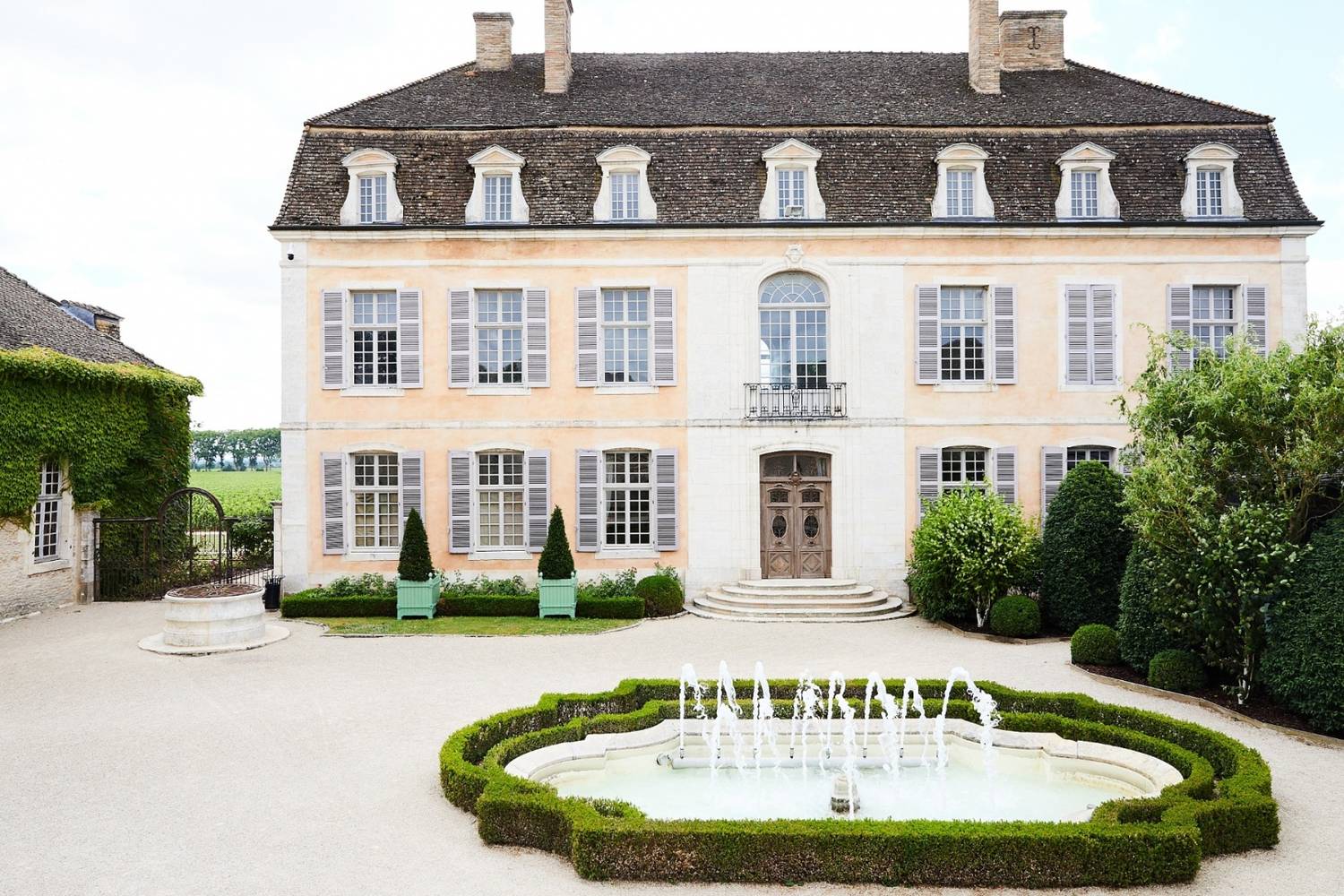 Route des vins de Bourgogne Carte : Entre climats et Grands Crus - 2026 - 18 - route des vins de bourgogne, route des grands crus carte, route des grands crus de bourgogne, route des vins beaune - Château de Pommard