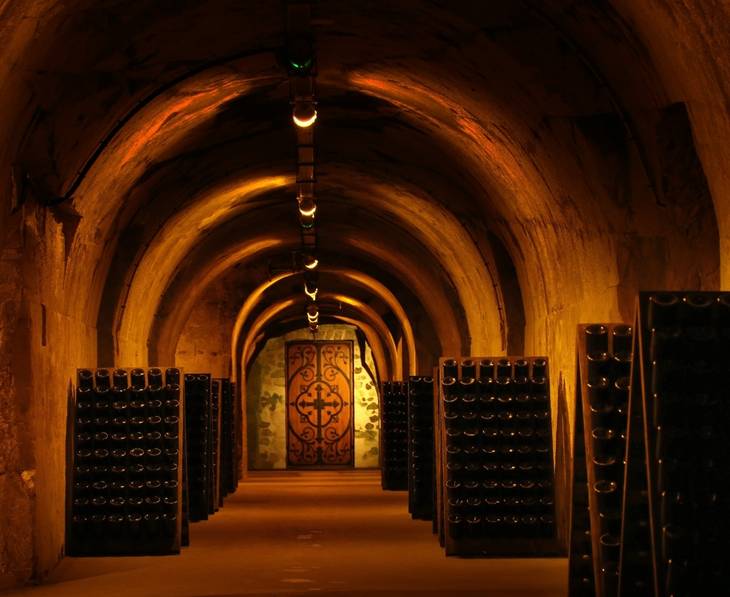 BEST Champagne Houses in Reims ⭐️ 2025 Tours Tastings