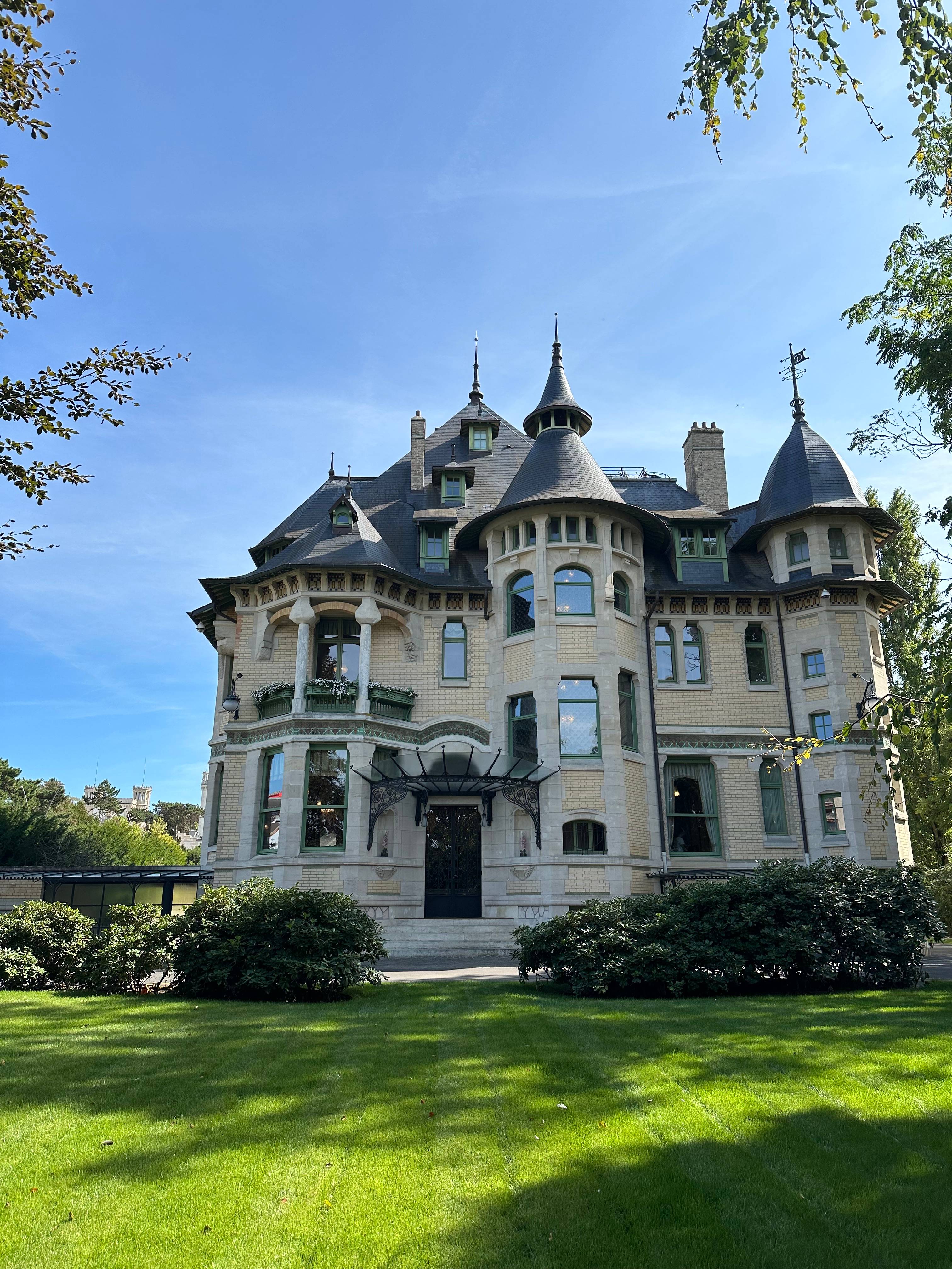 Que faire à Reims ? Notre guide pour visiter la Cité des Sacres - 2026 - 12 - que faire a reims photo de la villa demoiselle à Reims