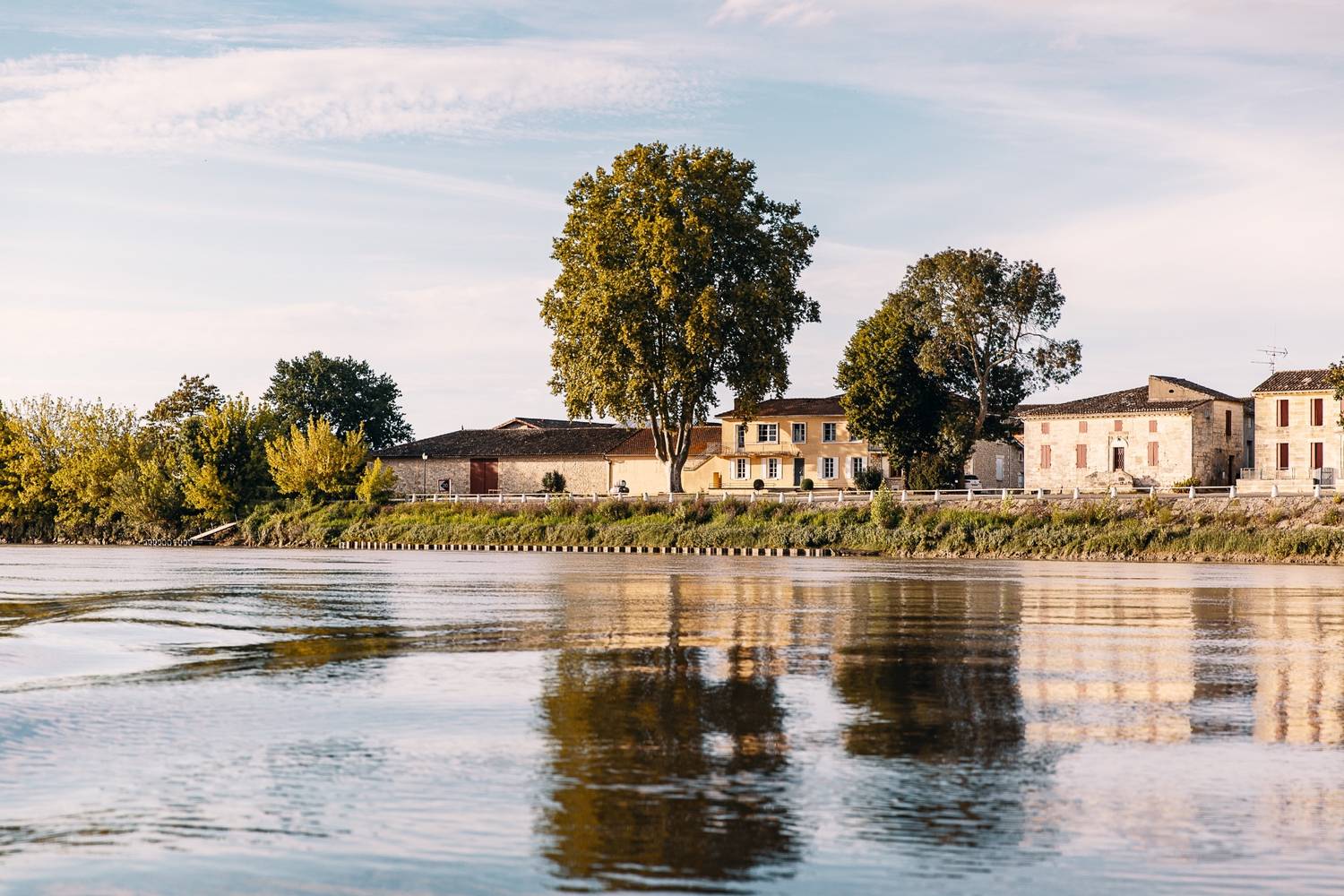 Route des vins Saint-Emilion : Itinéraire et Carte des vignobles - 2026 - 18 - route des vins Saint-Emilion route des vins Saint-Emilion - Route des vins Saint-Emilion : Itinéraire et Carte des vignobles - 2026 - 17