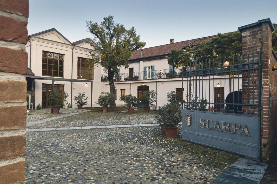 Scarpa ⭐️ Book Tours & Tastings