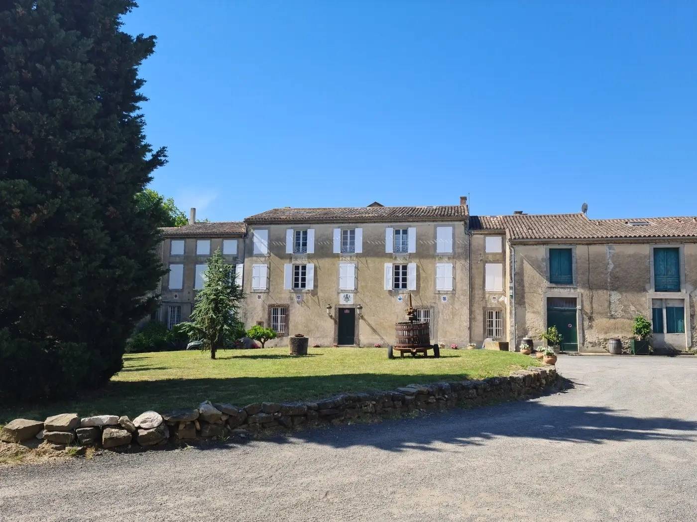 Château Auzias Paretlongue - Winalist