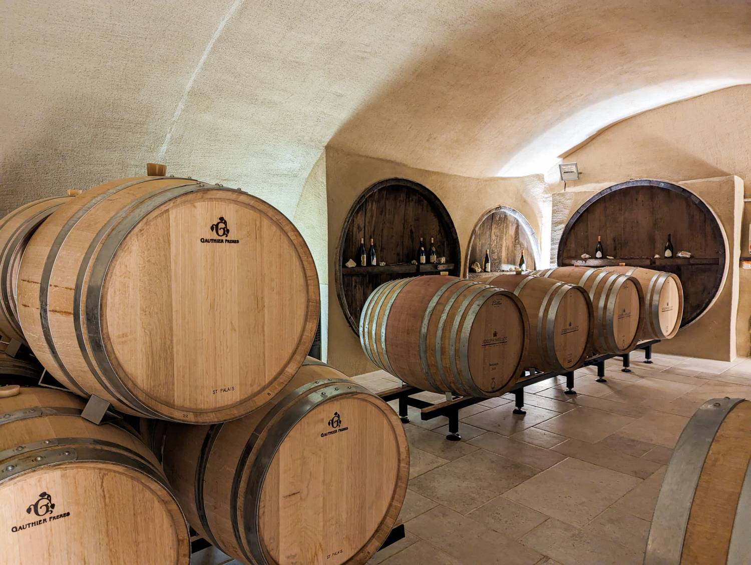 Our guide to the Best Things to Do in Sancerre - 2026 - 10 - things to do in sancerre Sit down for a meal at Auberge Joseph Mellot