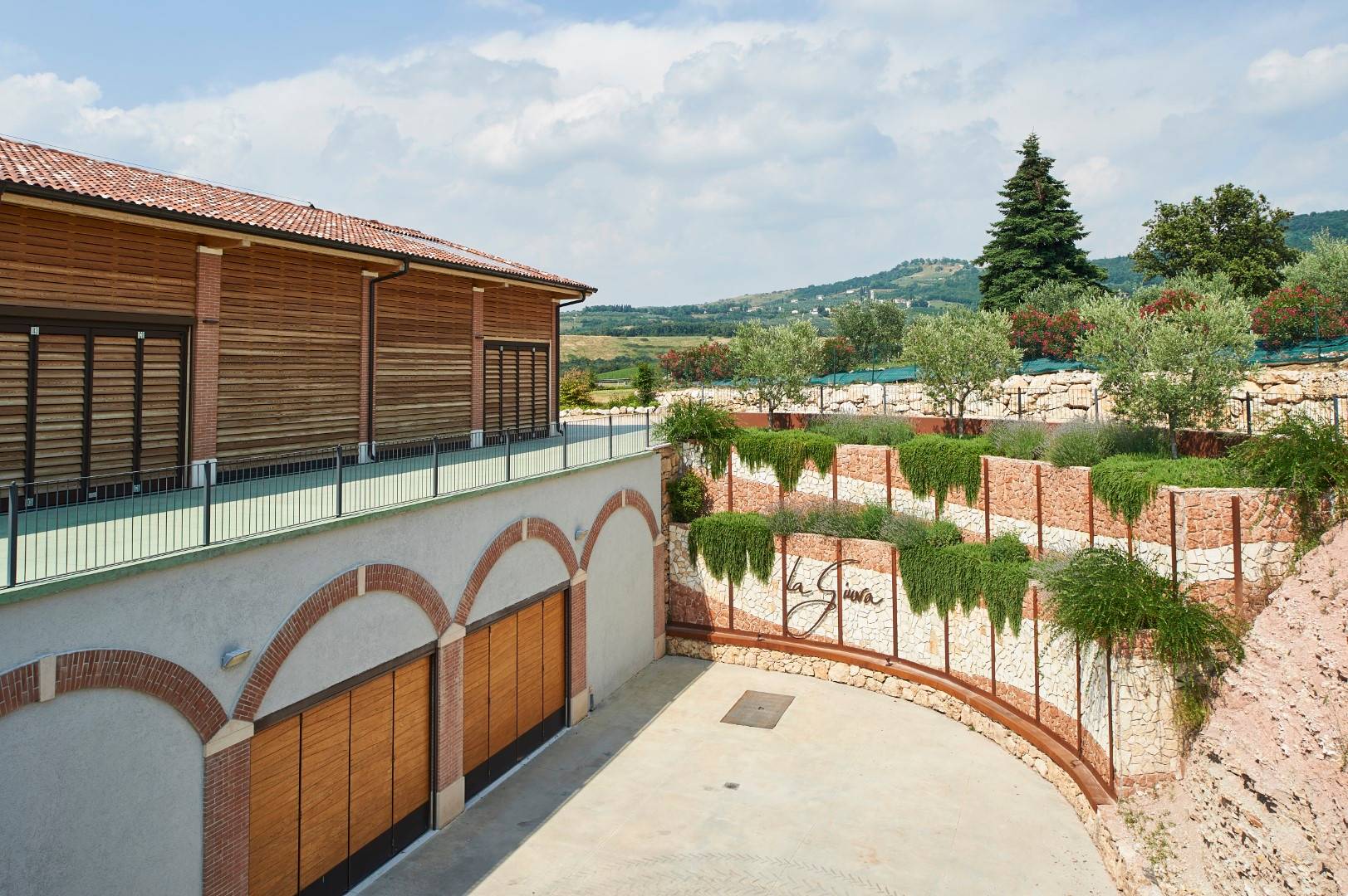 things to do in verona - Best things to do in Verona: Admire Juliet's balcony - 2025 - 39