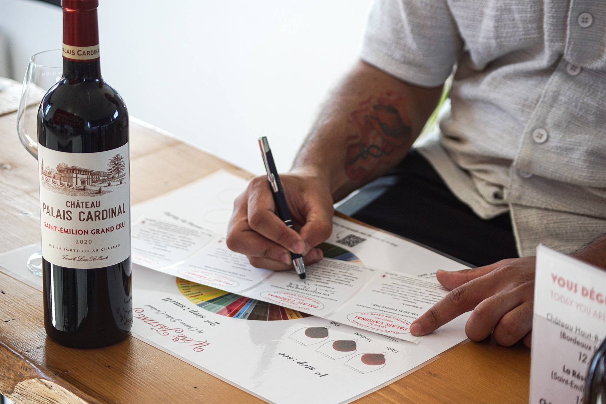 Visit, Tasting & Personalized Bottle - Château Palais Cardinal - Winalist