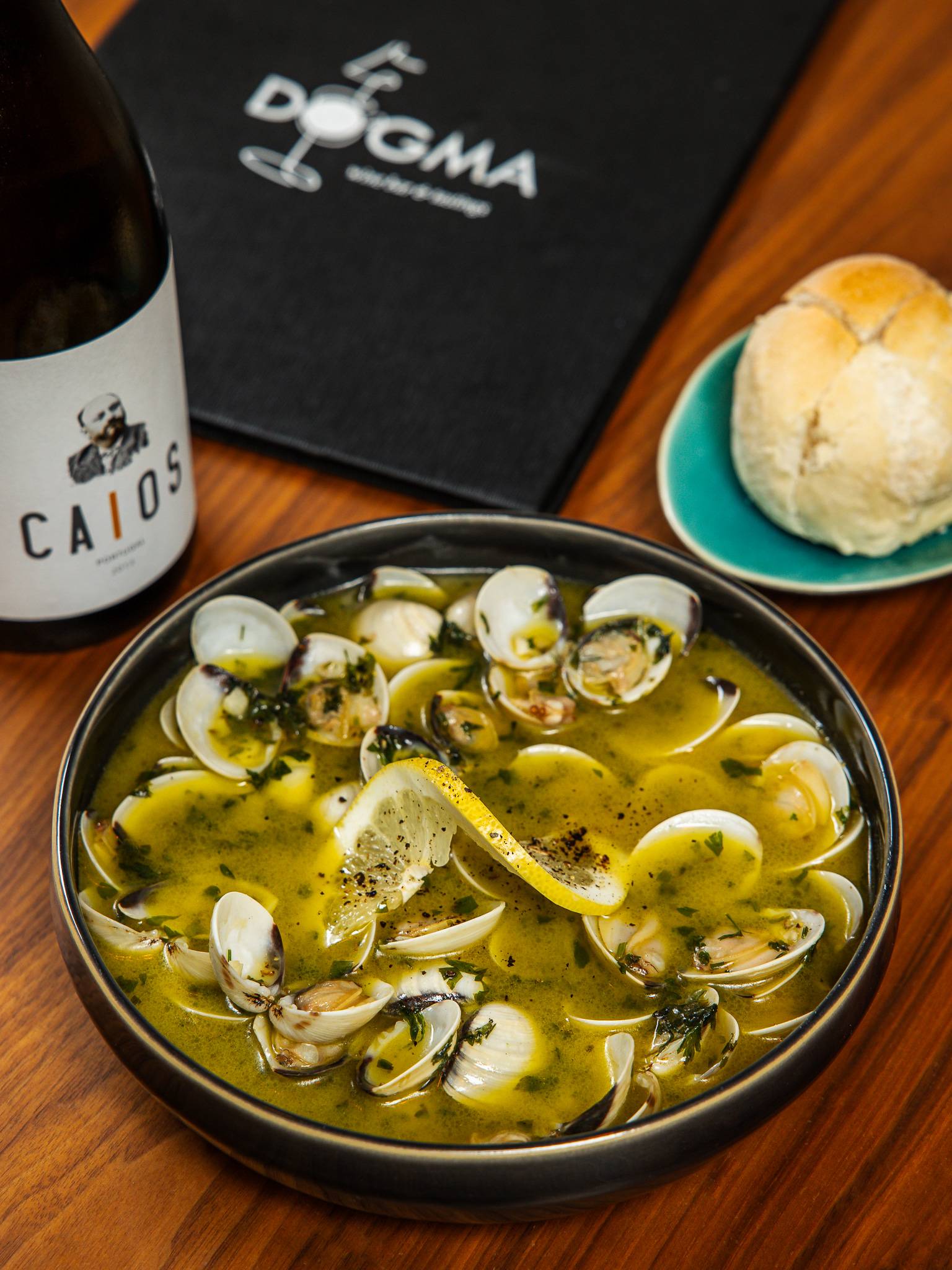 Vinho Verde : Au-delà des attentes - Dogma Wine Bar - Winalist