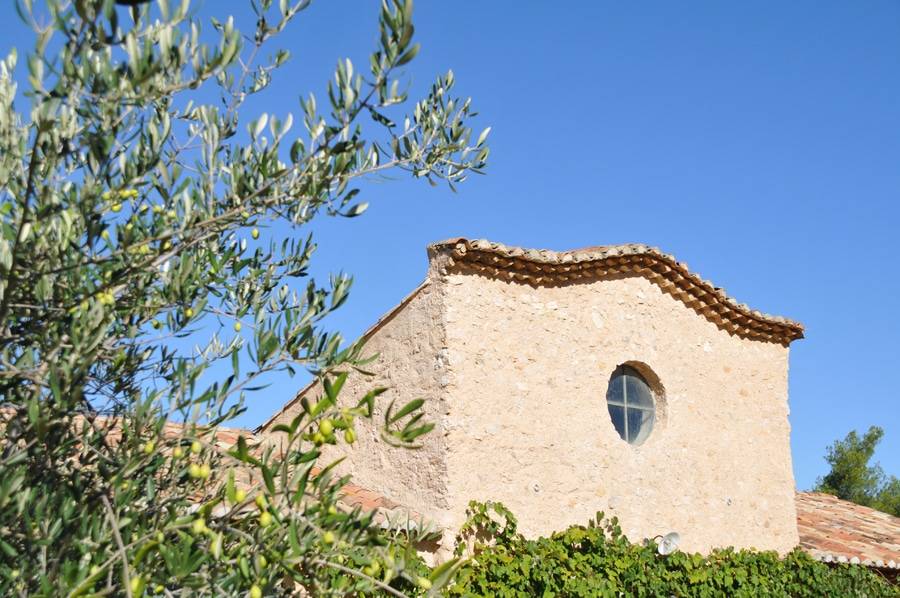 Visit to the Château de Crémade estate in Aix-en-Provence