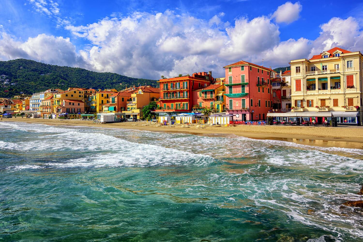 Visit Alassio Italy: Beache...