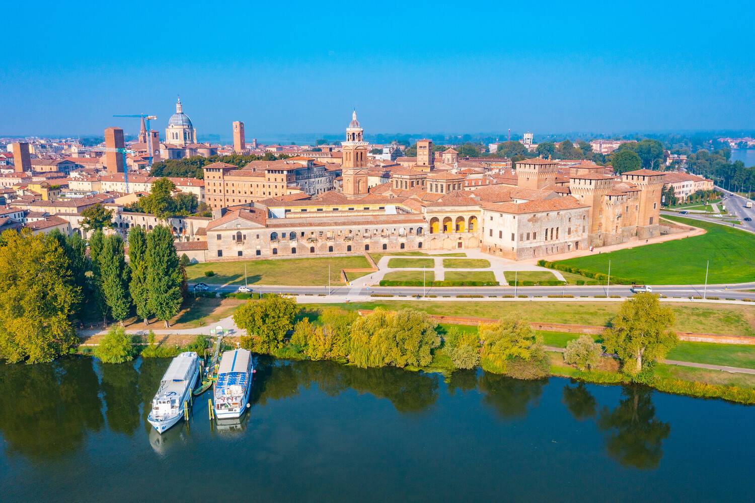 Visit Mantua Italy: Discove...
