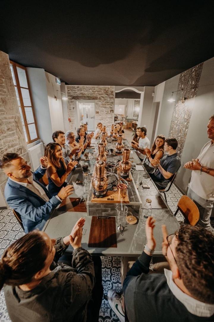 Distillation workshop, tour and tasting - Le Secret de l'Herbier - Winalist