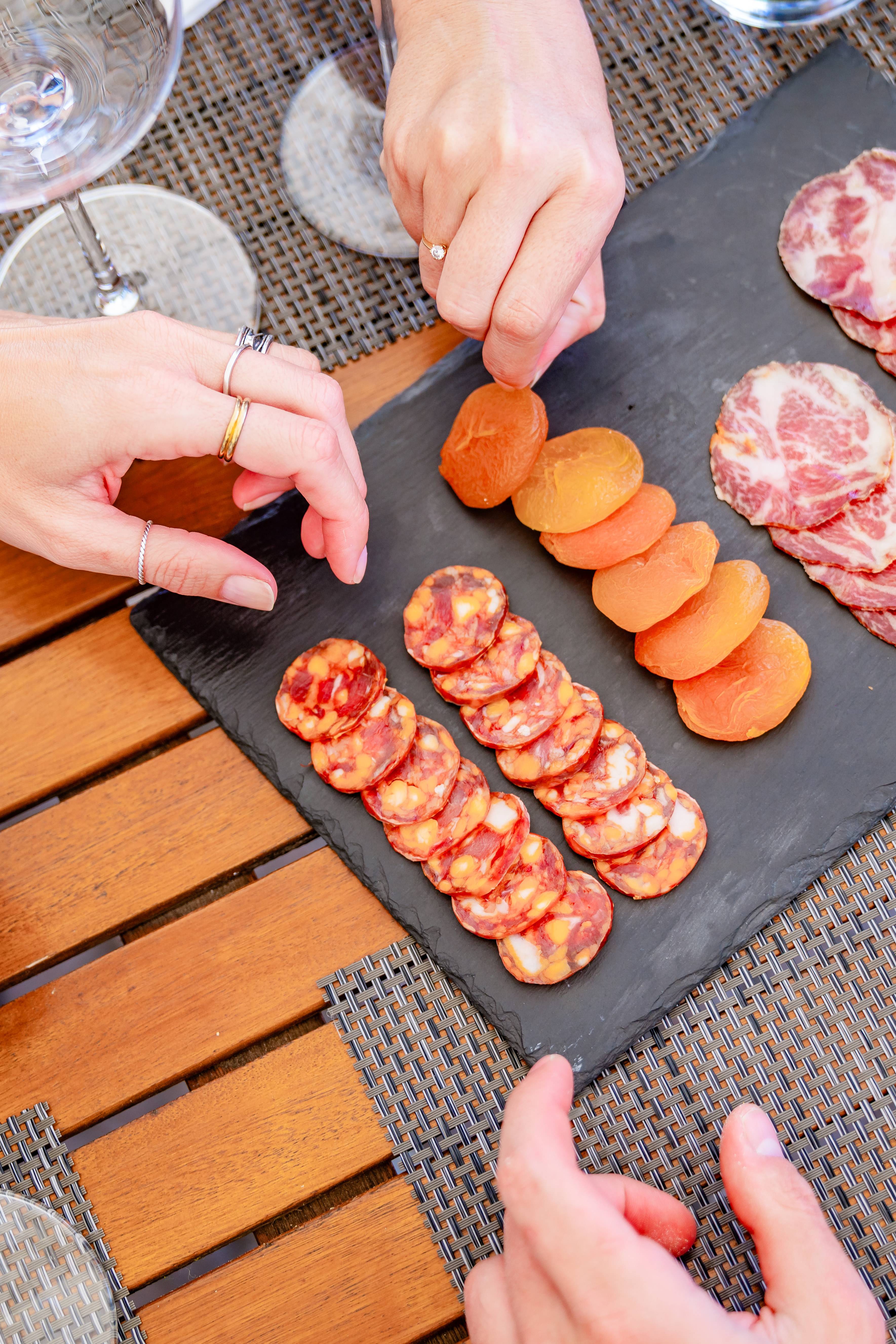 Guided Tour and Wine Tasting in the Heart of the Vineyard