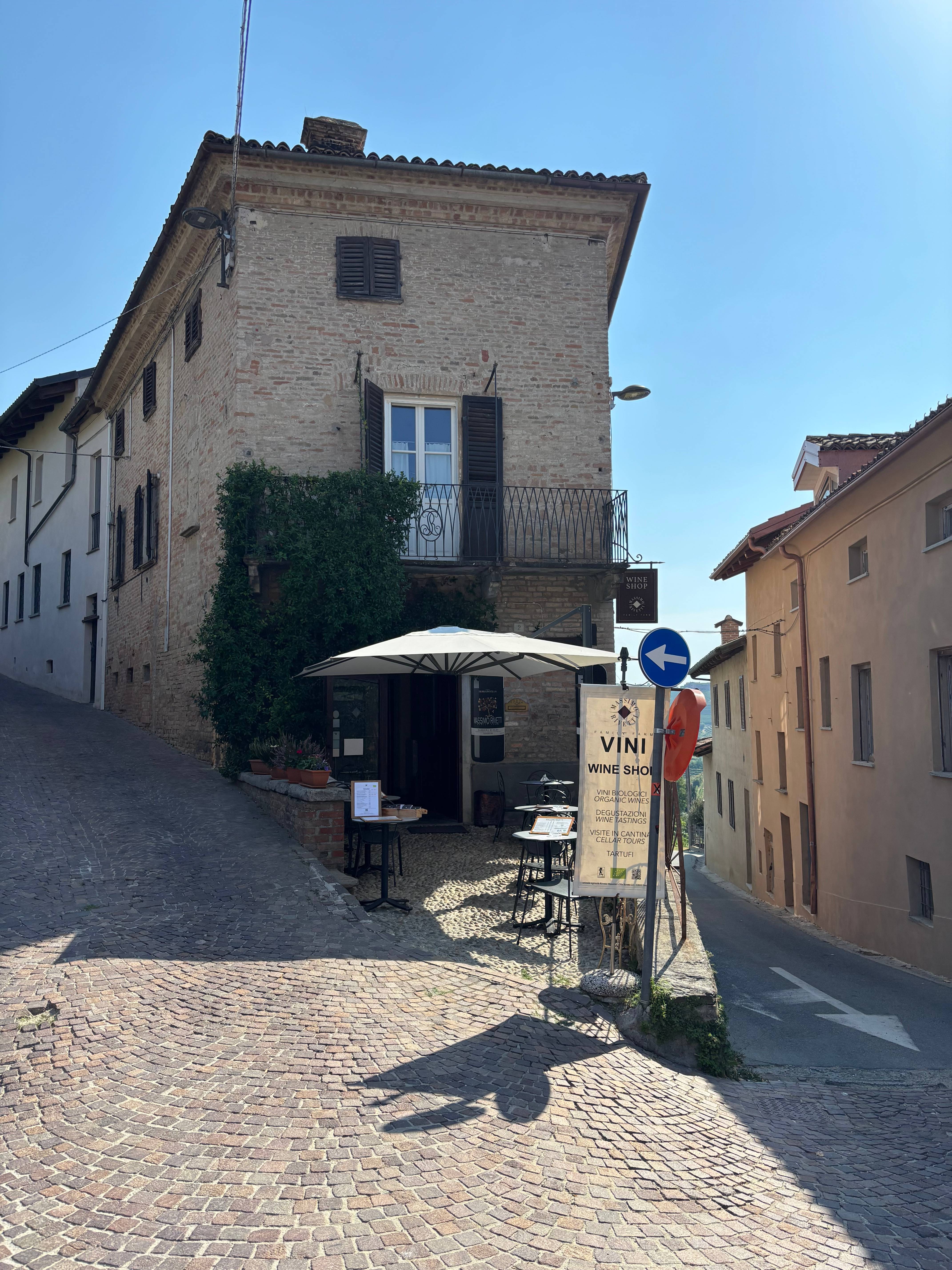 Visite entre les fûts et les vignes avec dégustation de 5 vins
