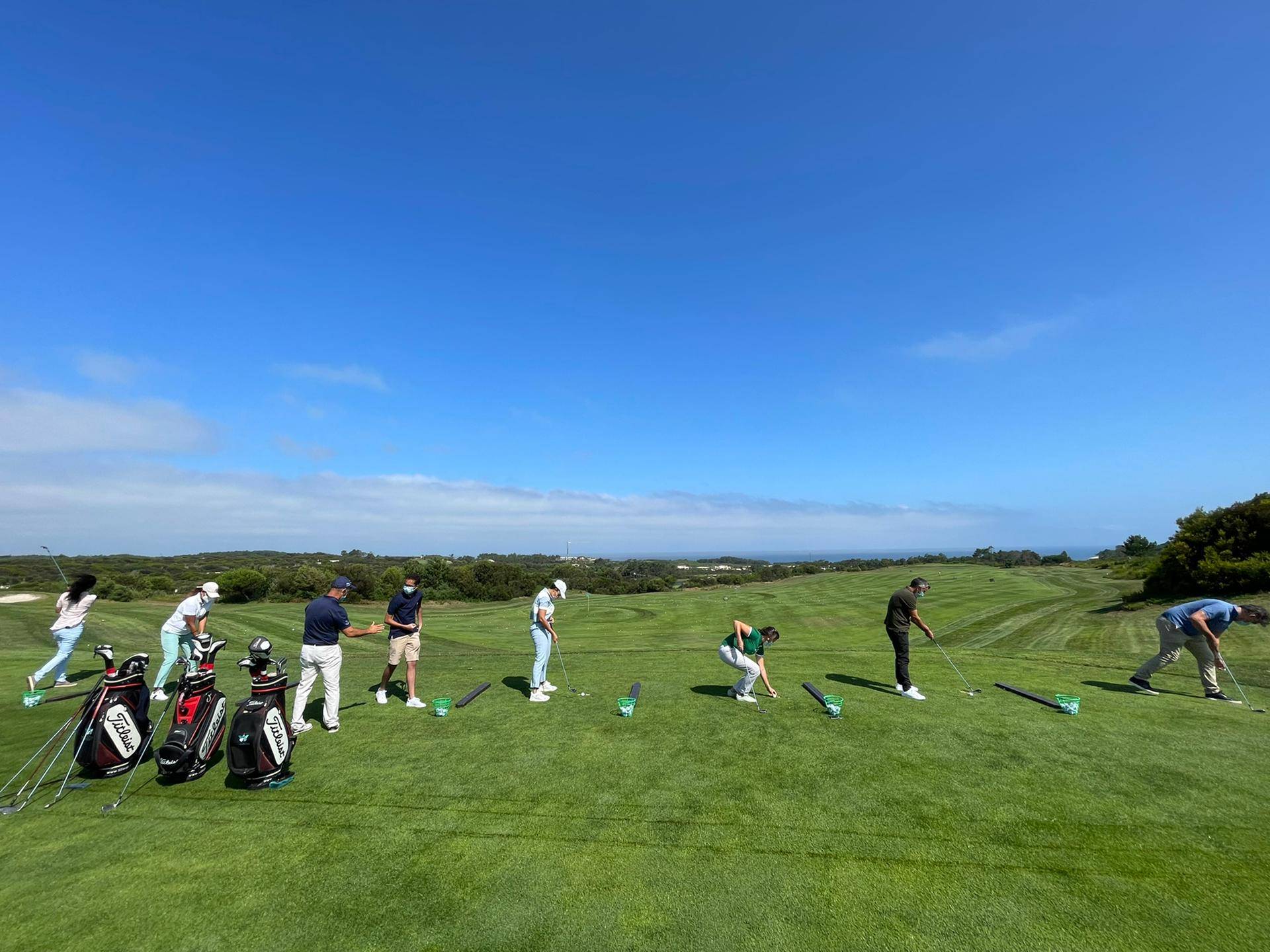 For Golf Lovers and Aspiring Golfers