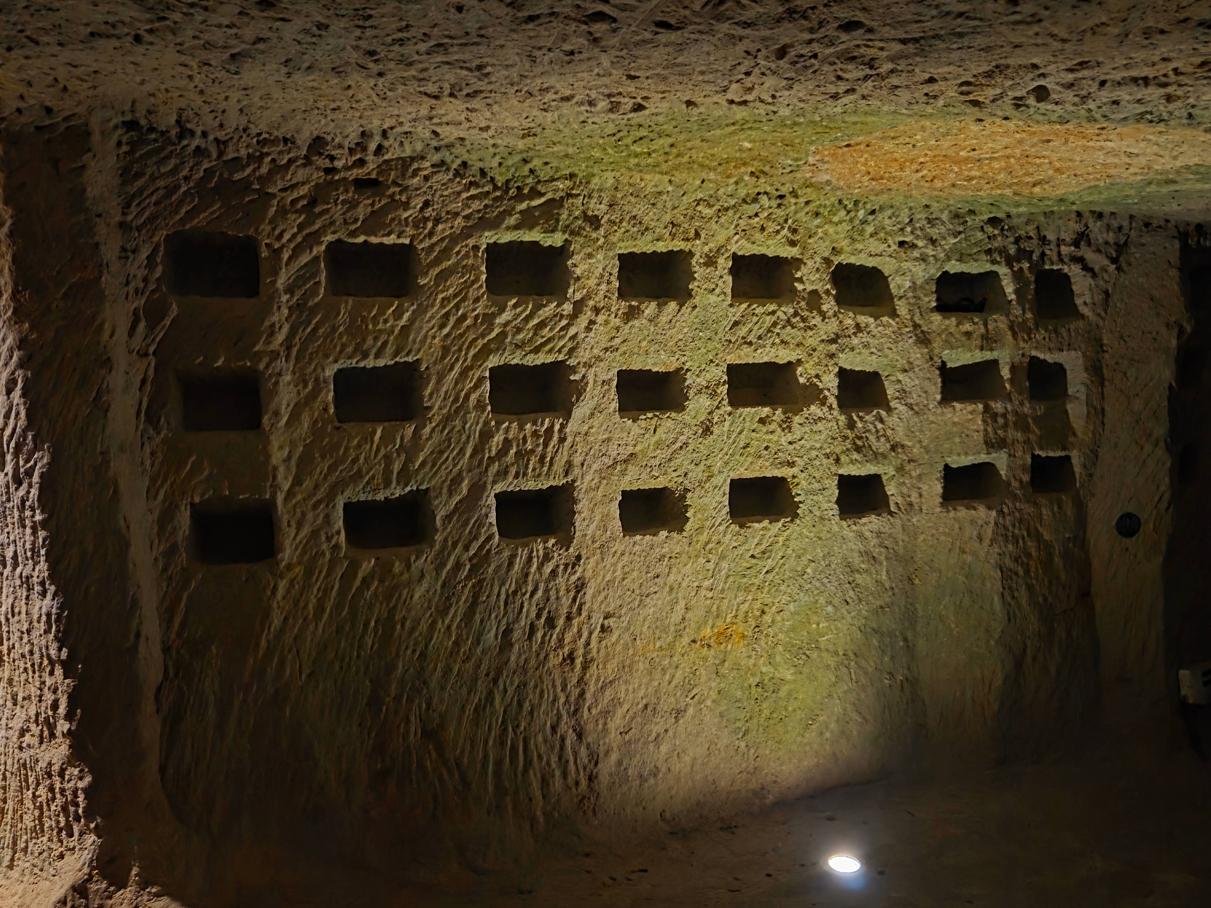 Cantine troglodite e vino della Valle della Loira