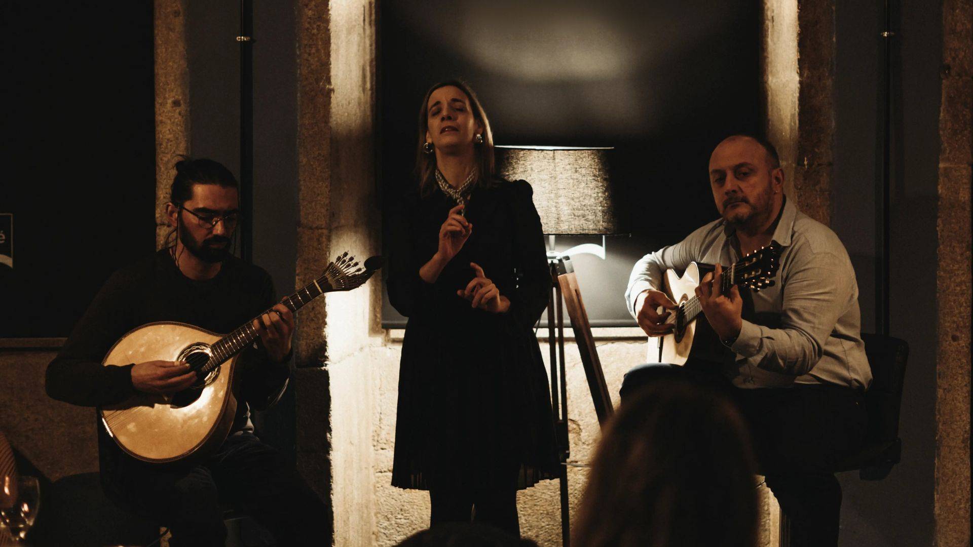 Tour del vino Porto con spettacolo di Fado - Cooltour Oporto - Winalist